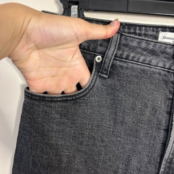 Abercrombie   Fitch Curve Love High Rise Mom Jean - Picture 5 of 10